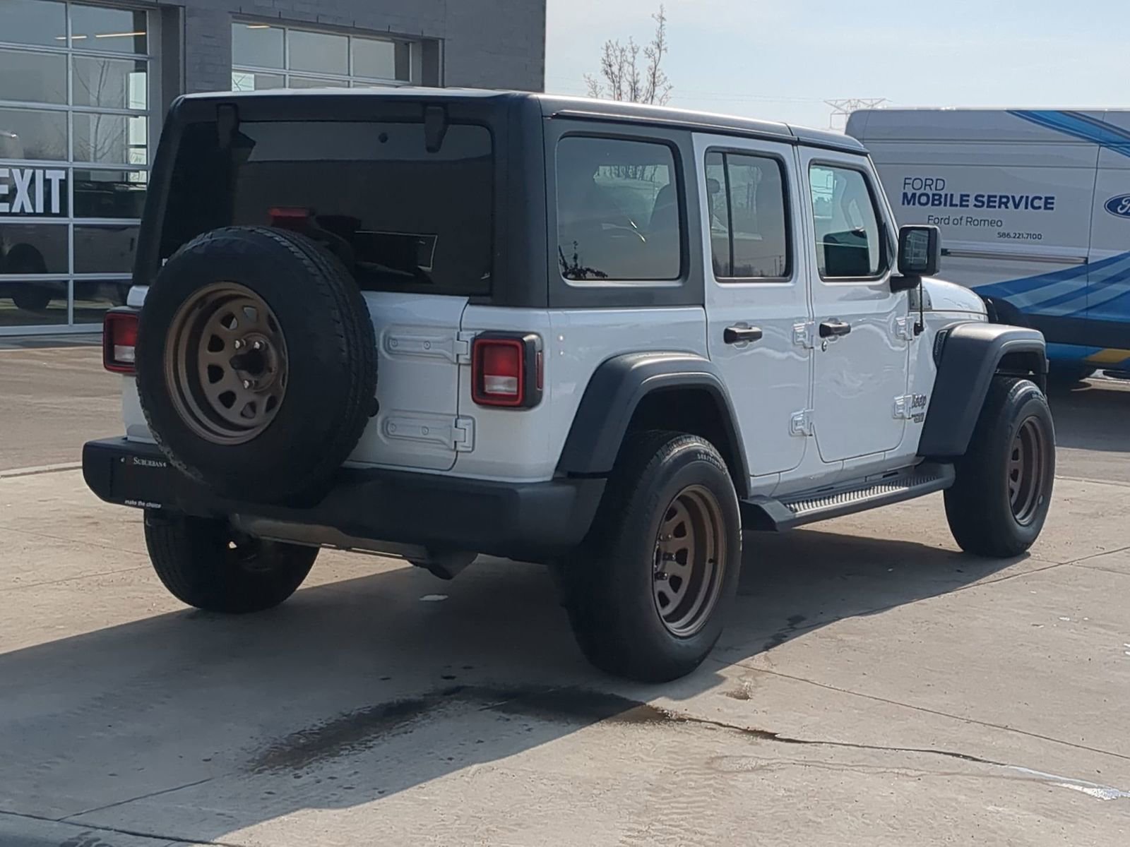 Used 2018 Jeep Wrangler Unlimited Sport S AWD/4WD image 8