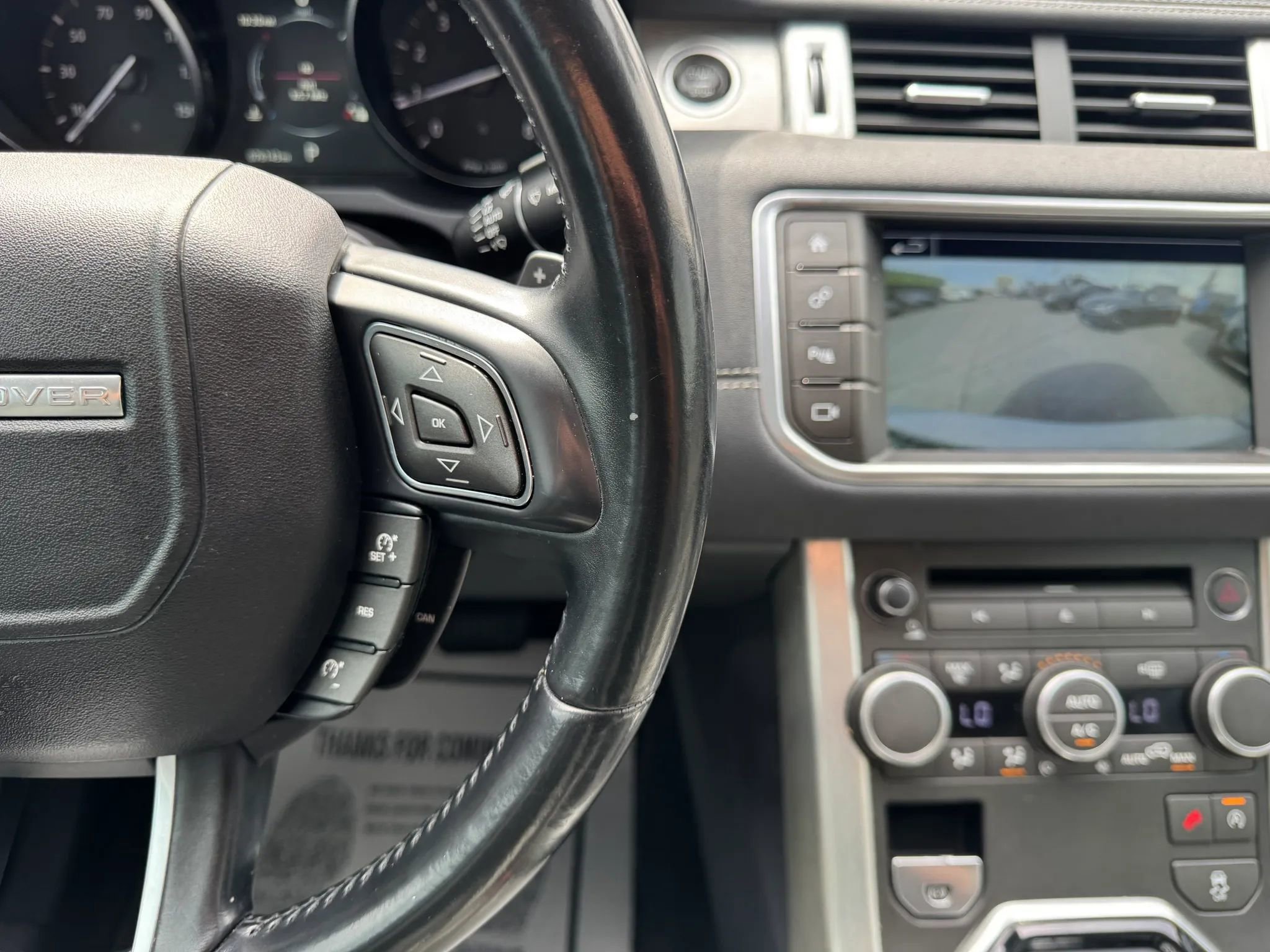 Used 2016 Land Rover Range Rover Evoque SE Premium image 27