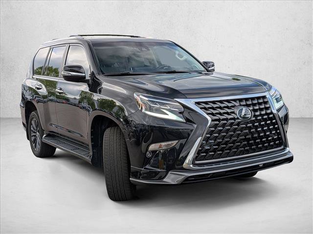 Used 2023 Lexus GX 460 Premium w/ Accessory Package AWD/4WD image 3