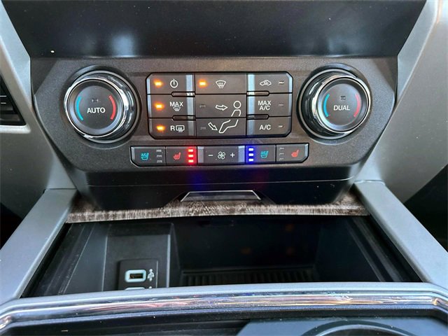 Used 2019 Ford F250 Lariat w/ Lariat Ultimate Package image 27