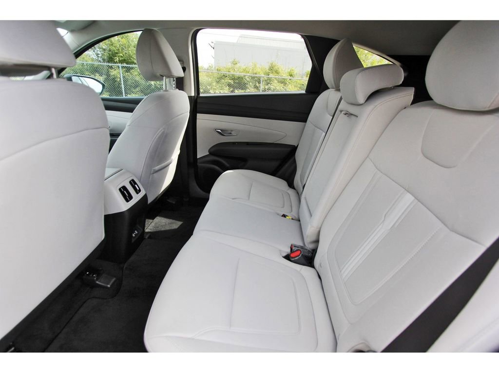 Certified 2025 Hyundai Tucson SEL image 14