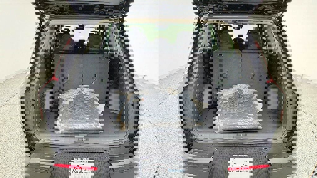 Used 2026 Kia EV9 Wind image 24