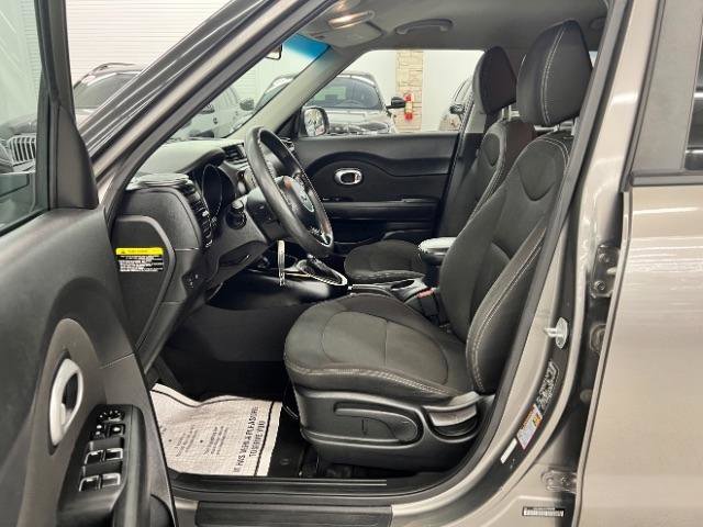 Used 2019 Kia Soul FWD image 21