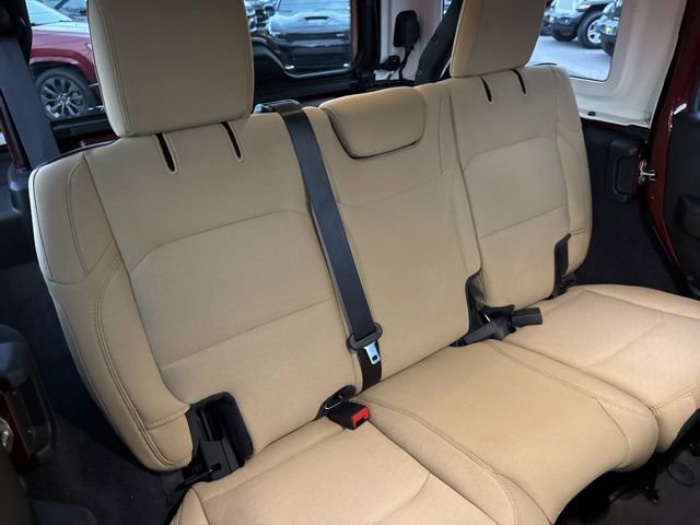 Used 2021 Jeep Wrangler Unlimited Sport image 24