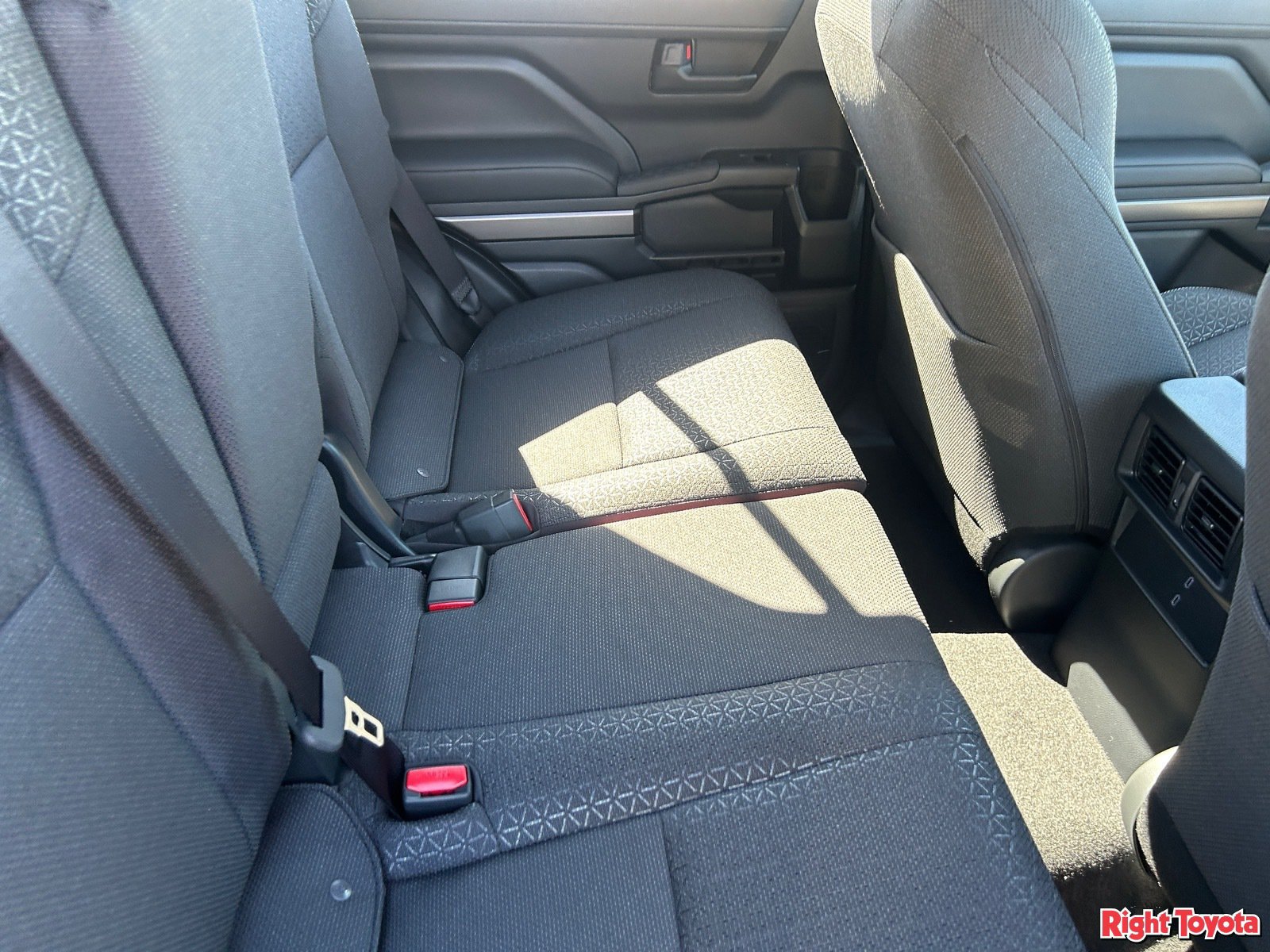 New 2026 Toyota 4Runner SR5 AWD/4WD image 15