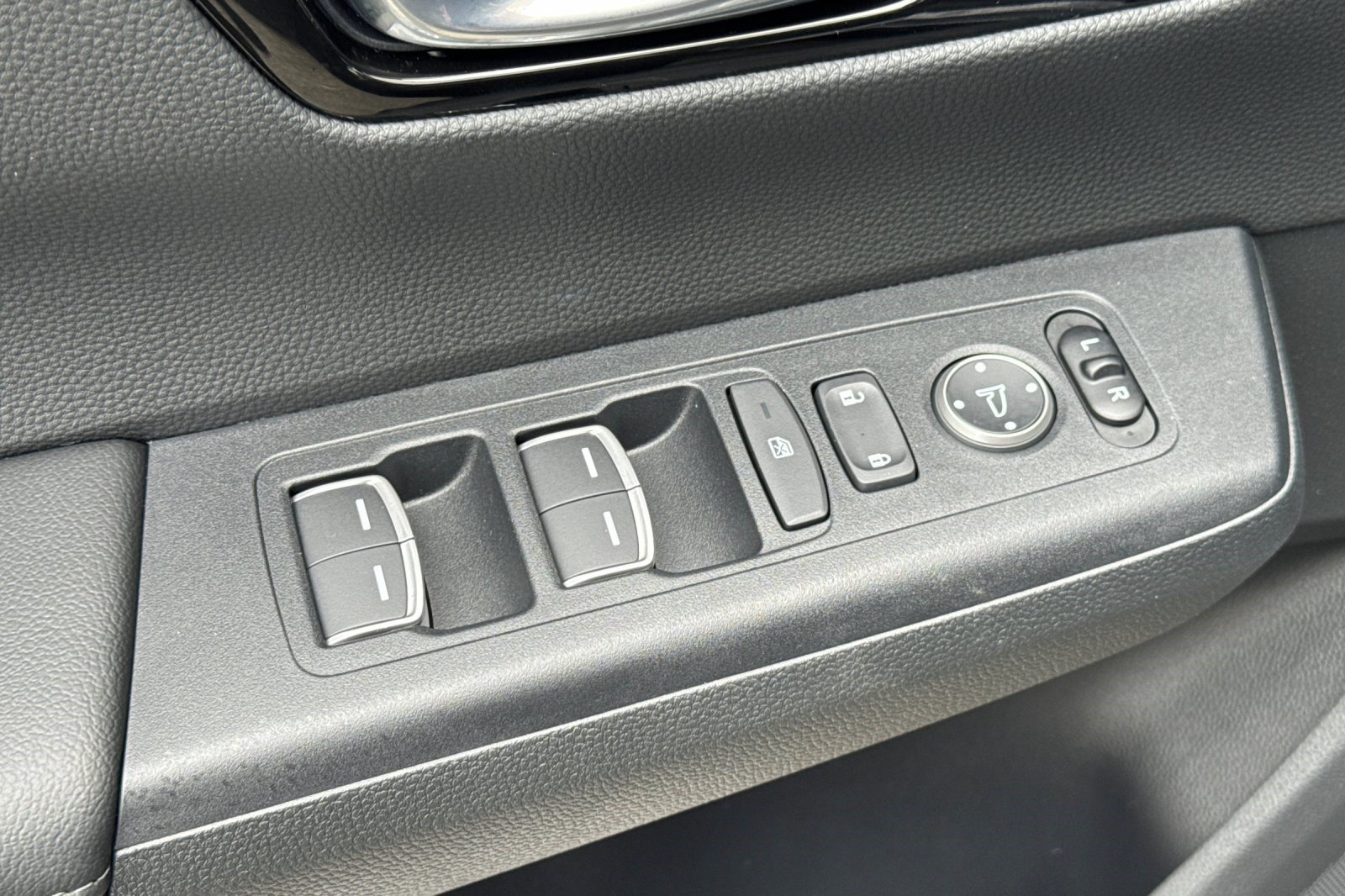 Certified 2026 Honda CR-V EX-L image 13