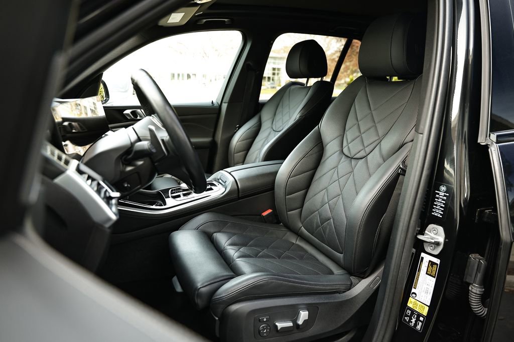 Certified 2024 BMW X5 xDrive40i w/ M Sport Package image 21