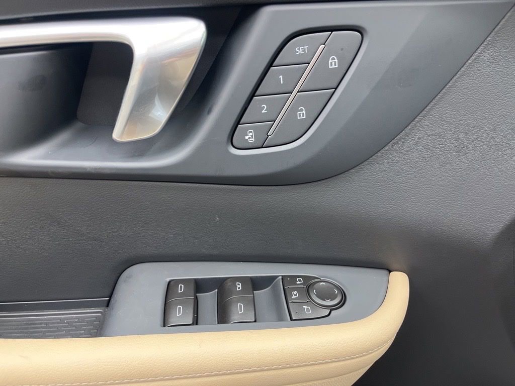 New 2026 Buick Enclave Preferred w/ Power Package image 8