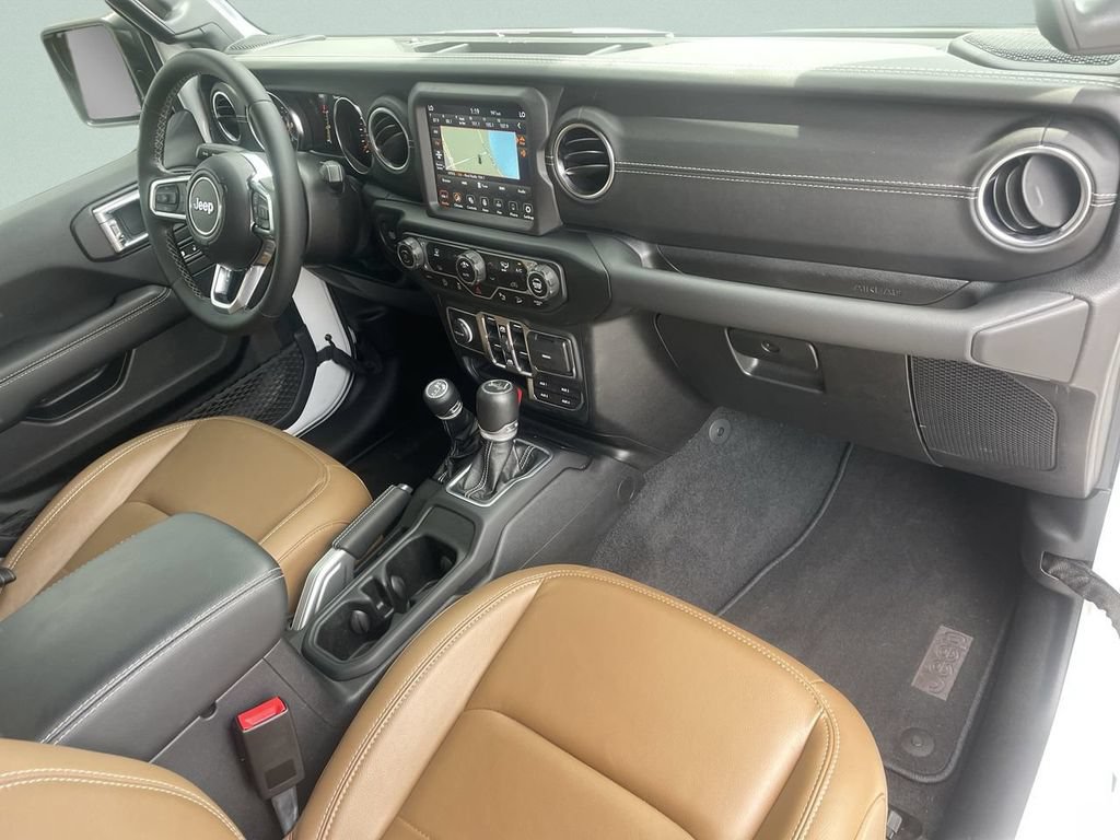 Used 2020 Jeep Wrangler Unlimited Sahara AWD/4WD image 14