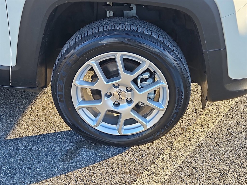 Used 2022 Jeep Renegade Latitude w/ Convenience Group image 10