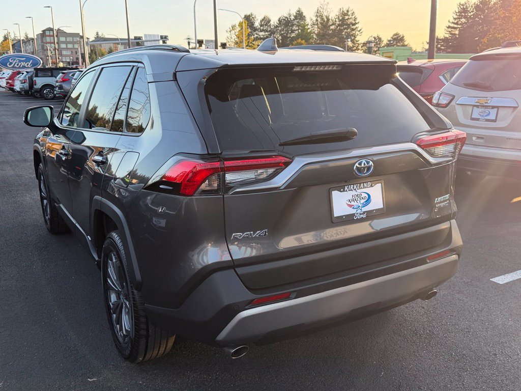 Used 2023 Toyota RAV4 Limited AWD/4WD image 9