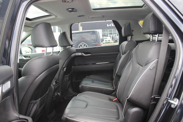 Used 2023 Hyundai Palisade Limited AWD/4WD image 25