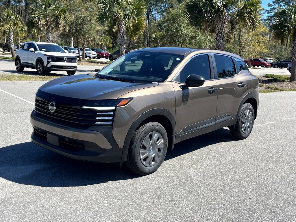 New 2025 Nissan Kicks SR FWD image 4