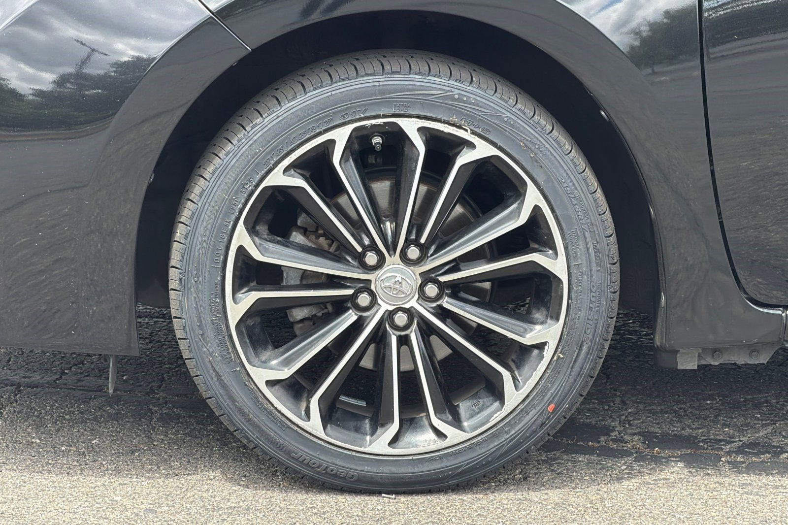 Used 2015 Toyota Corolla S Premium FWD image 36