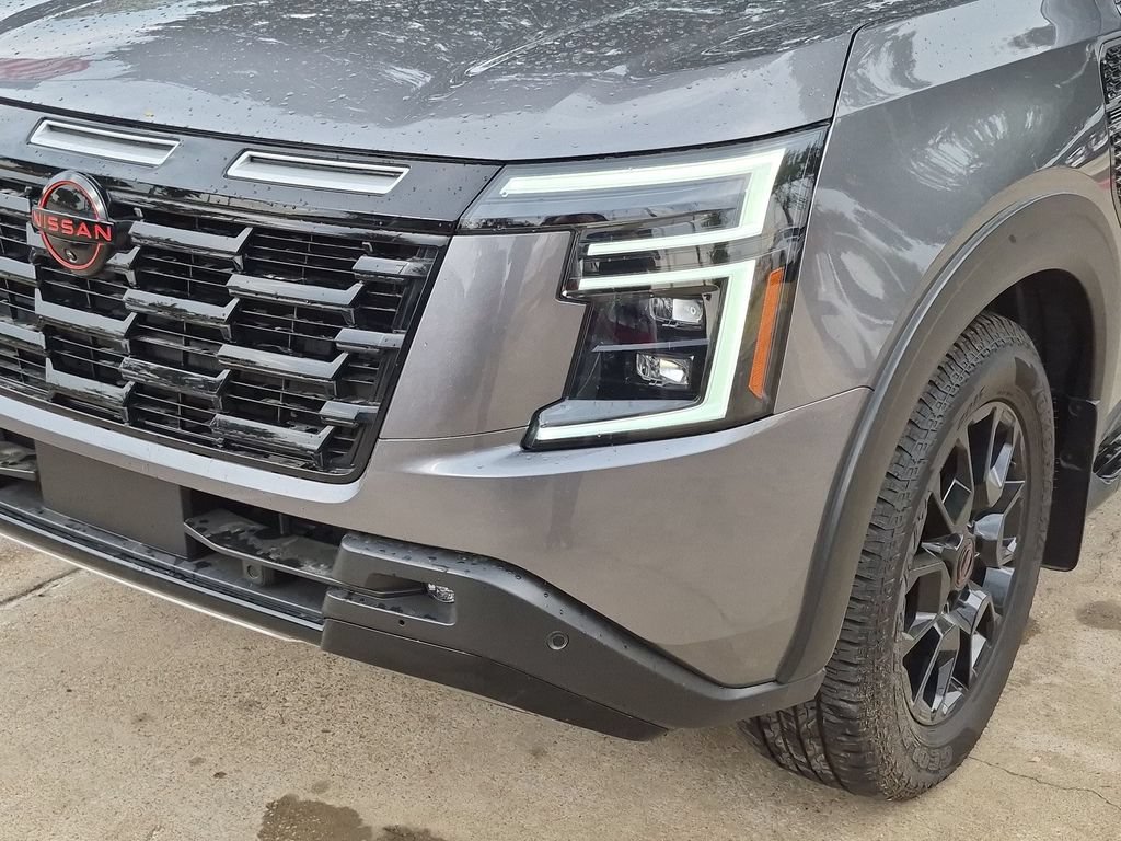 Certified 2025 Nissan Armada PRO-4X AWD/4WD image 14