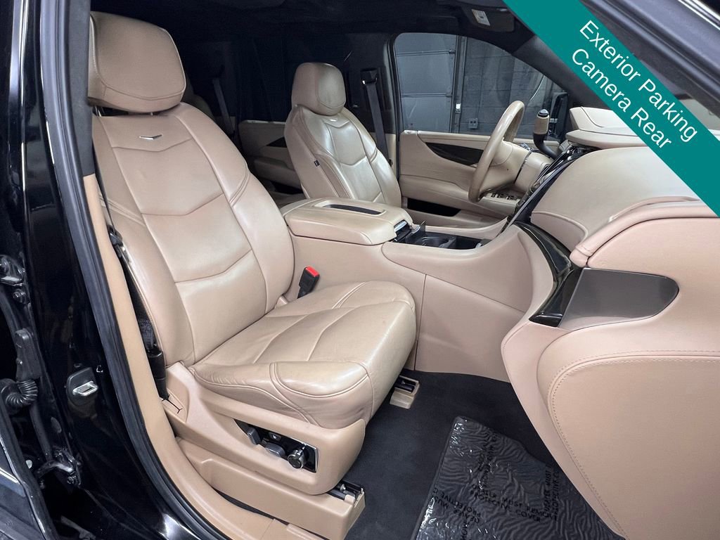 Used 2020 Cadillac Escalade Platinum AWD/4WD image 12