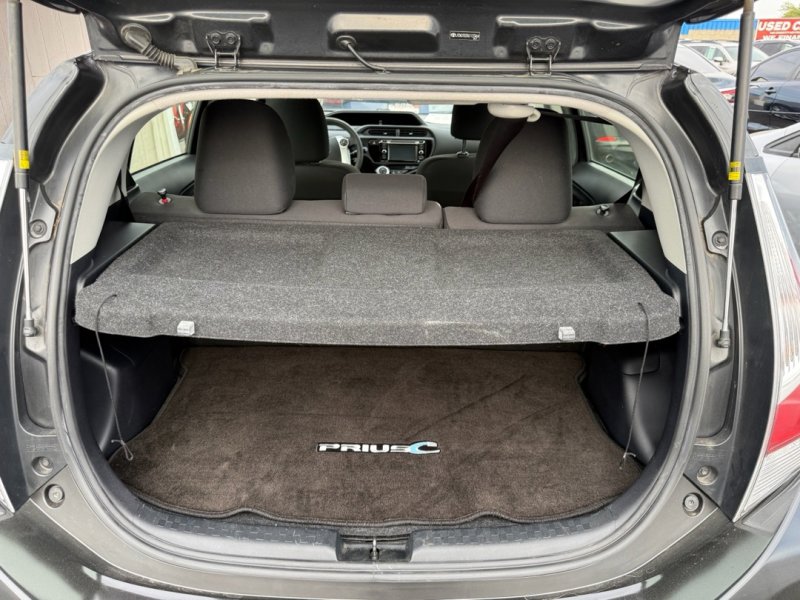 Used 2016 Toyota Prius C Three FWD image 15