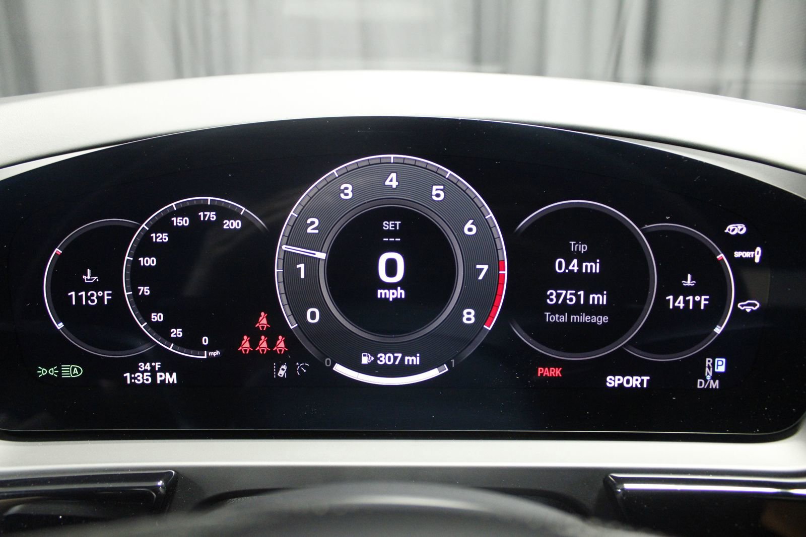 Certified 2025 Porsche Cayenne GTS AWD/4WD image 34