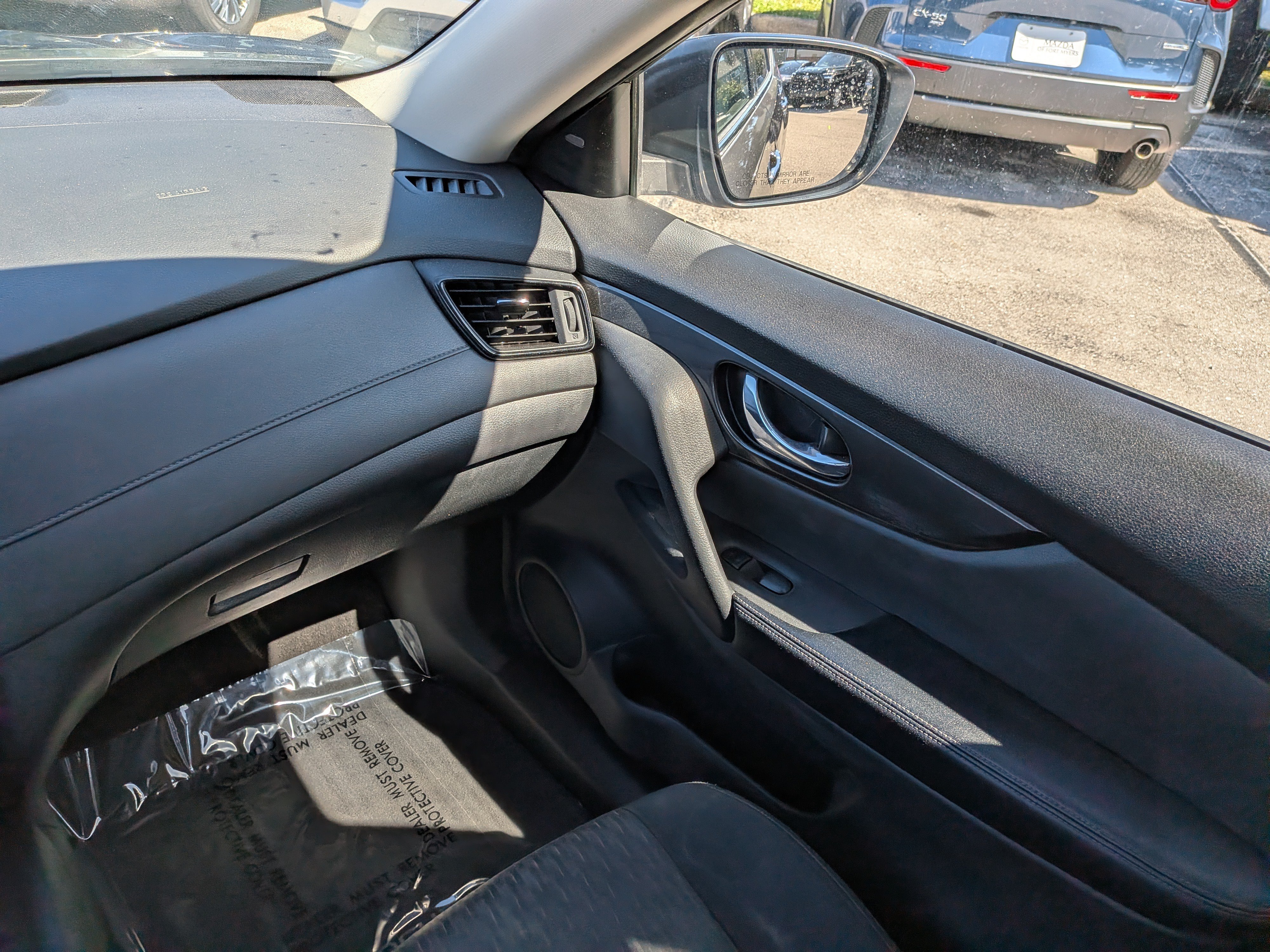Used 2019 Nissan Rogue SV FWD image 18