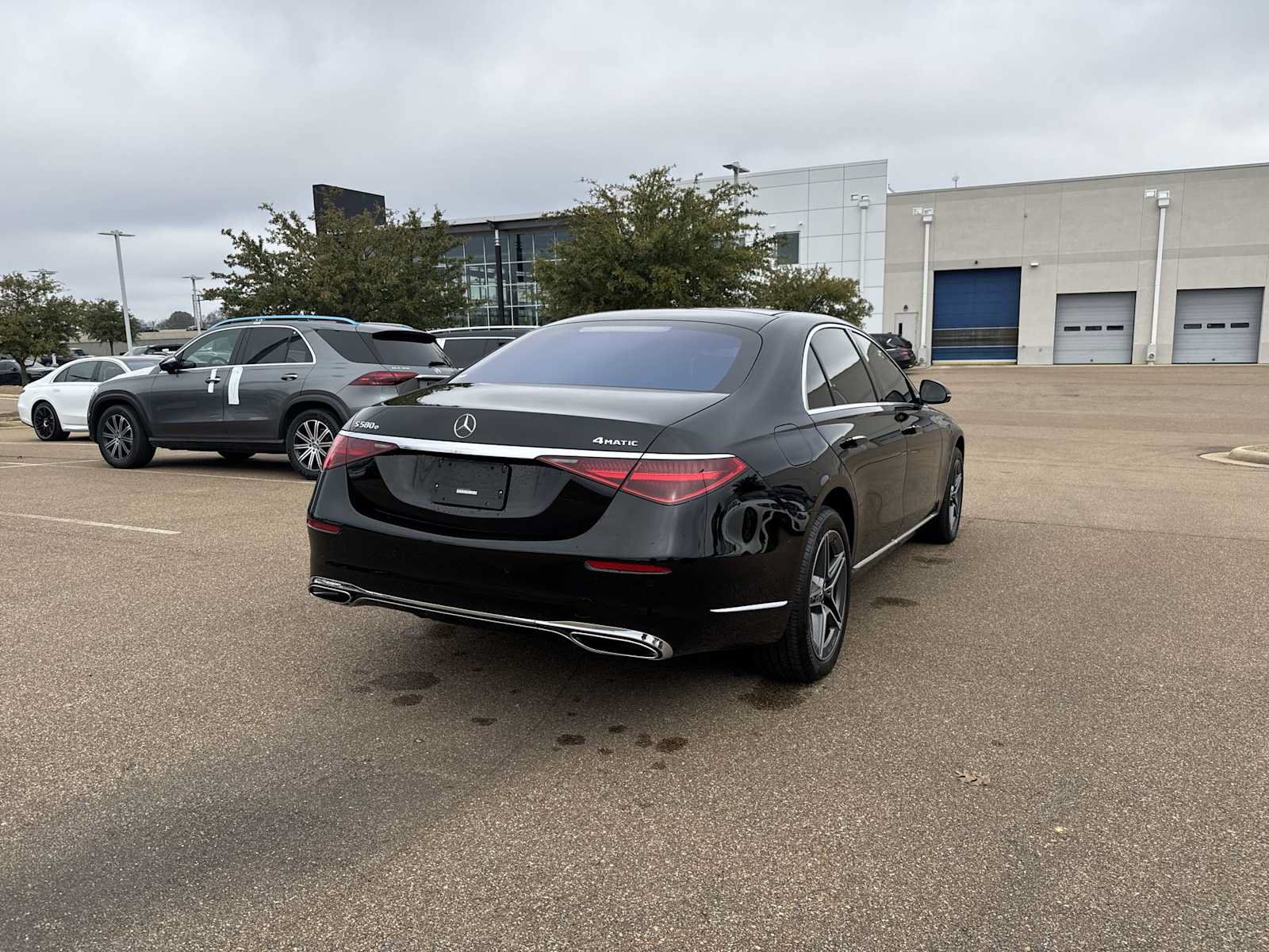 Used 2024 Mercedes-Benz S 580e 4MATIC Sedan image 6