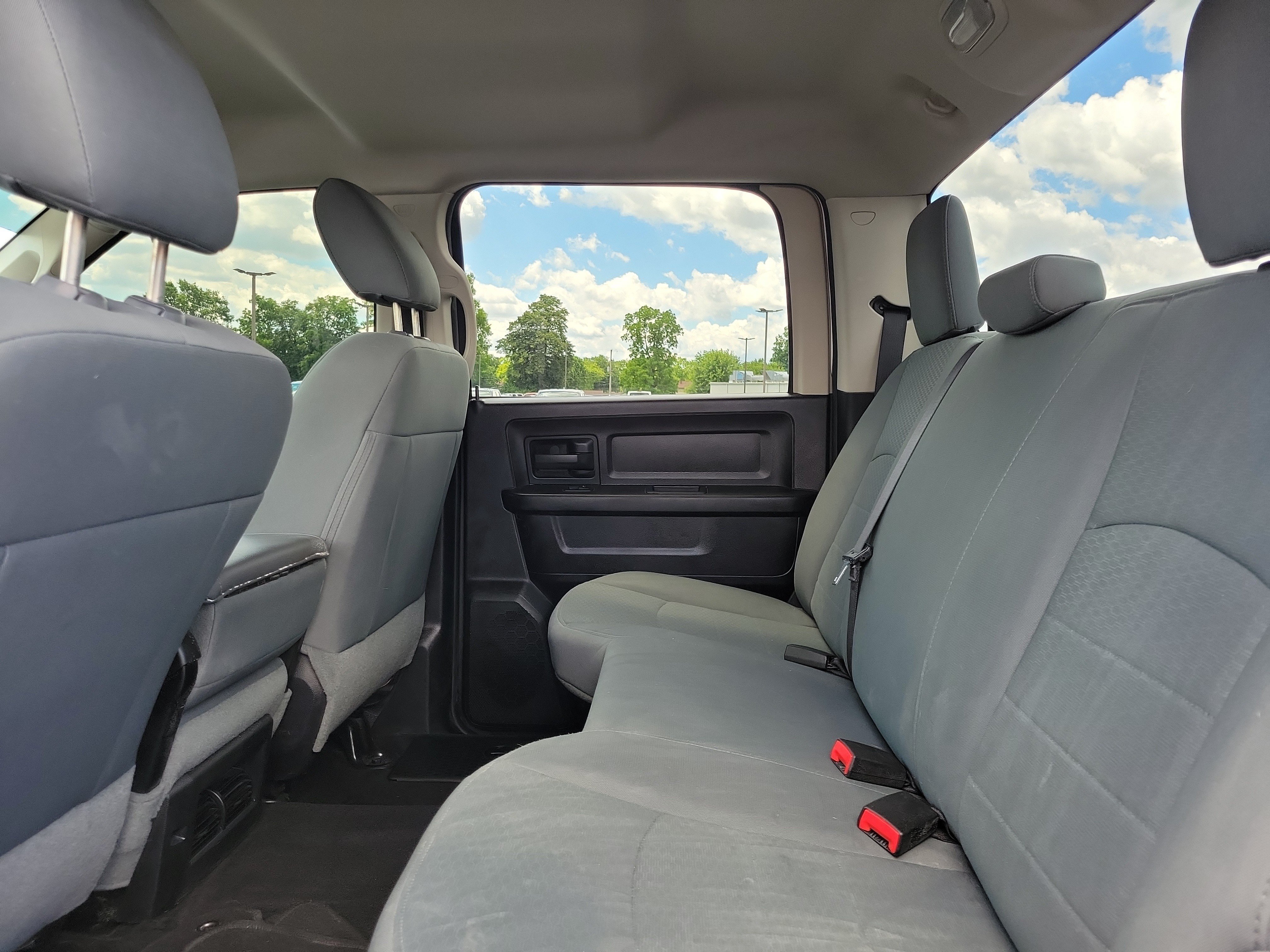 Used 2016 RAM 1500 Express w/ Popular Equipment Group AWD/4WD image 11