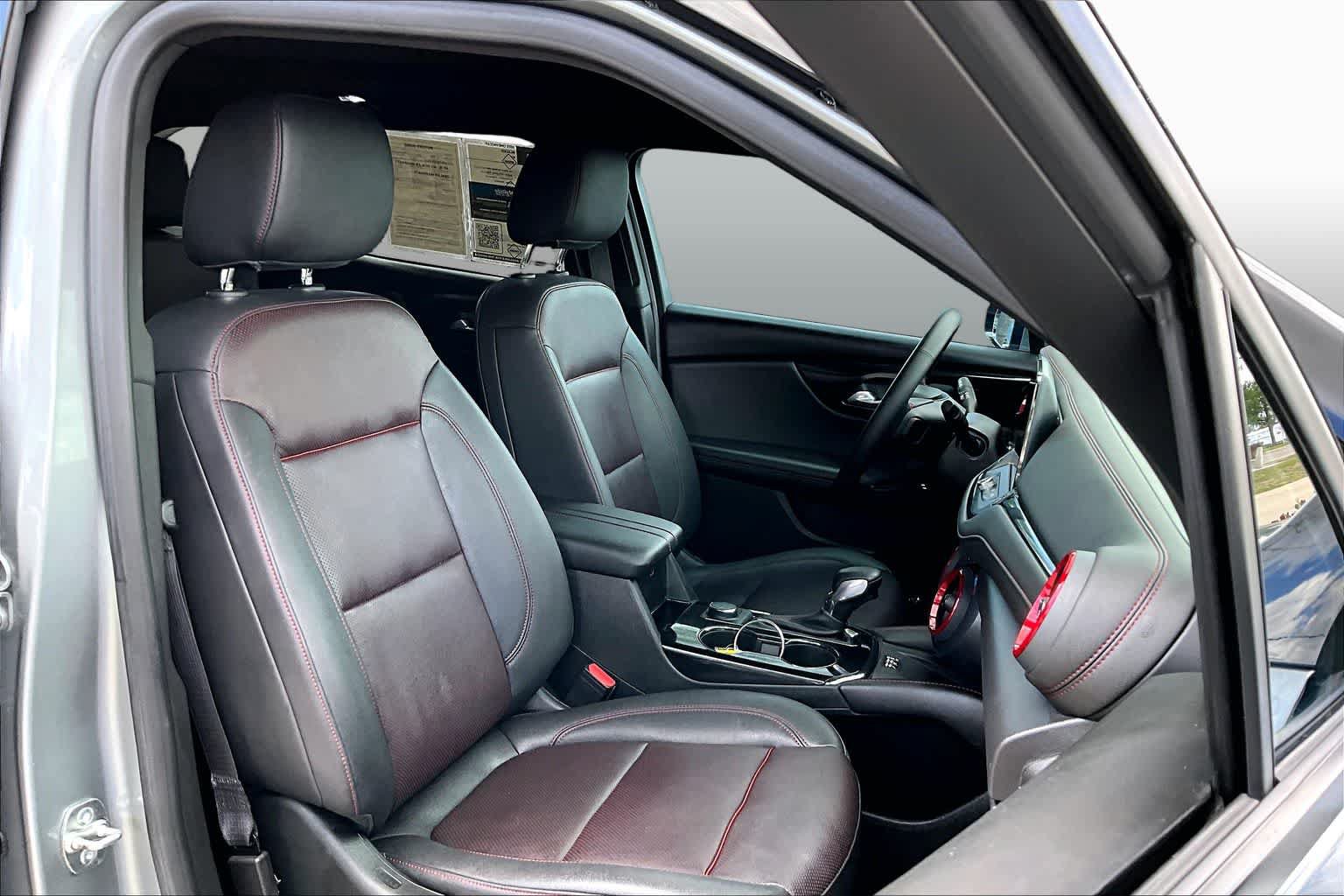 Used 2023 Chevrolet Blazer RS w/ Enhanced Convenience Package FWD image 16