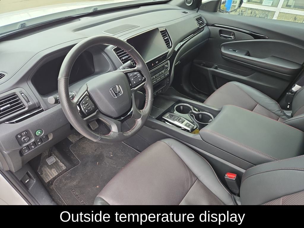 Certified 2025 Honda Ridgeline Black Edition image 26