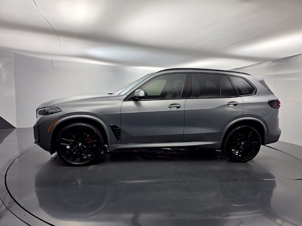 Used 2026 BMW X5 xDrive40i w/ M Sport Package AWD/4WD image 7