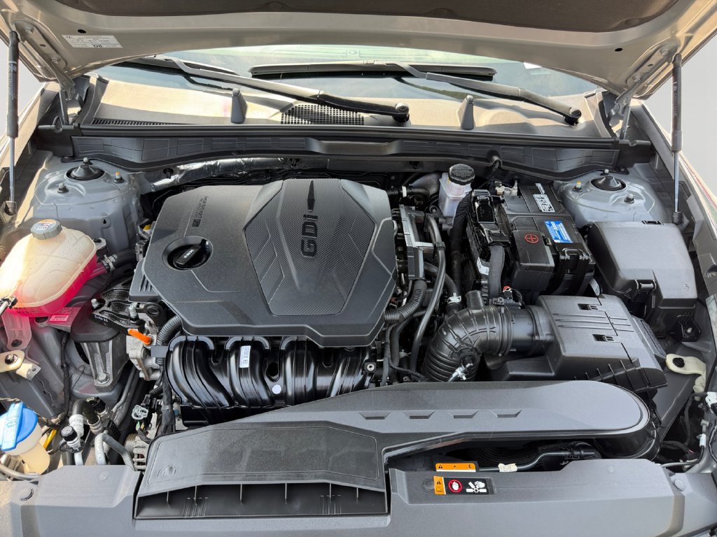 Used 2022 Hyundai Sonata SEL w/ Convenience Package FWD image 9