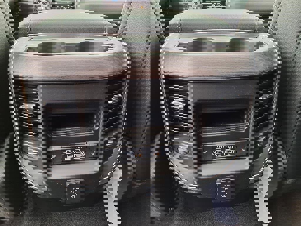 New 2026 RAM 1500 Laramie w/ Night Edition image 23