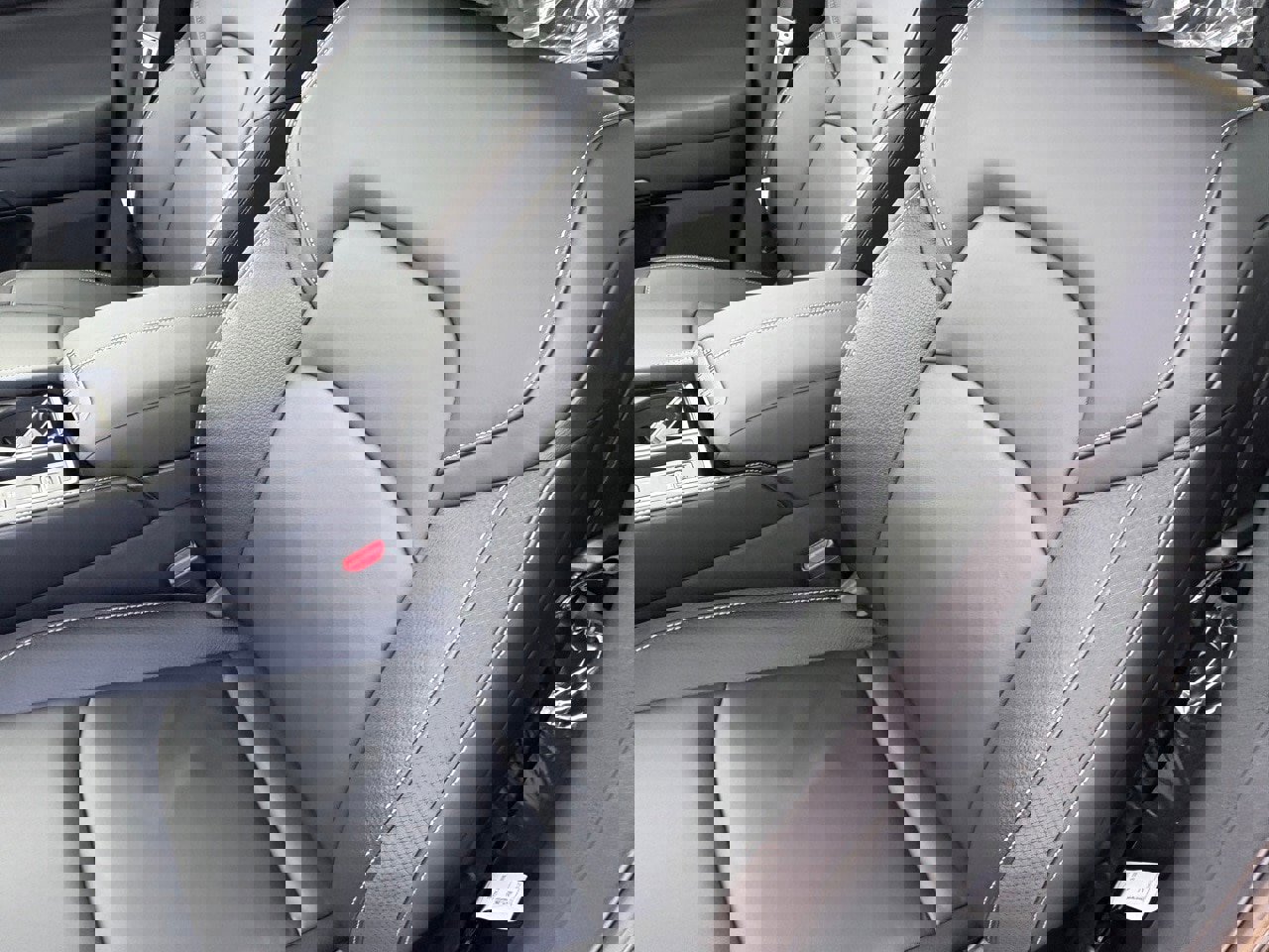 New 2025 Nissan Pathfinder SL w/ SL Premium Package image 19