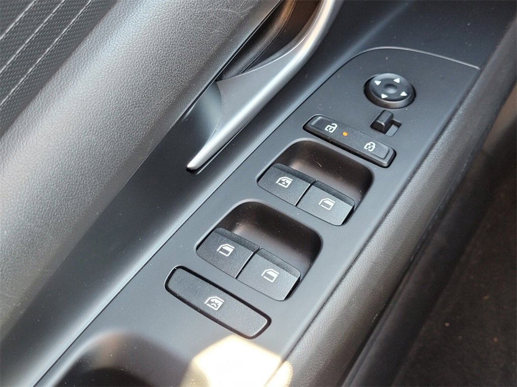 Used 2024 Hyundai Elantra SEL image 21