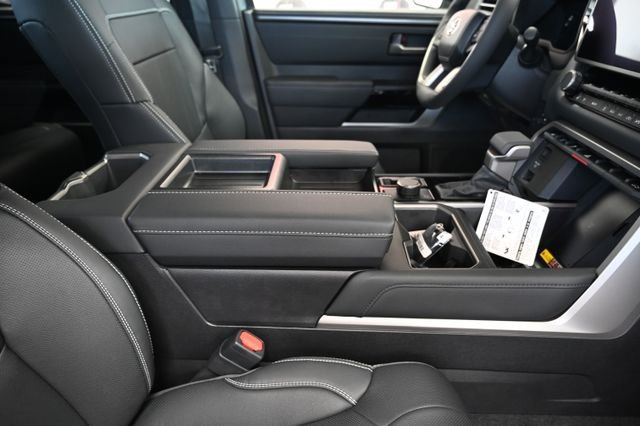 New 2026 Toyota Tundra Limited AWD/4WD image 24