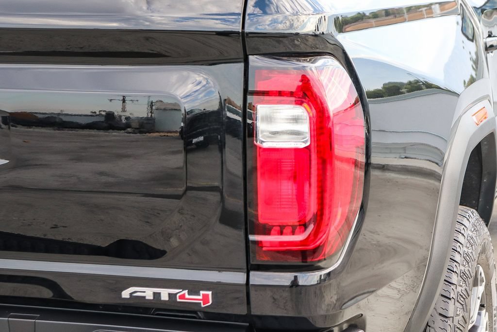 Used 2023 GMC Canyon AT4 AWD/4WD image 10