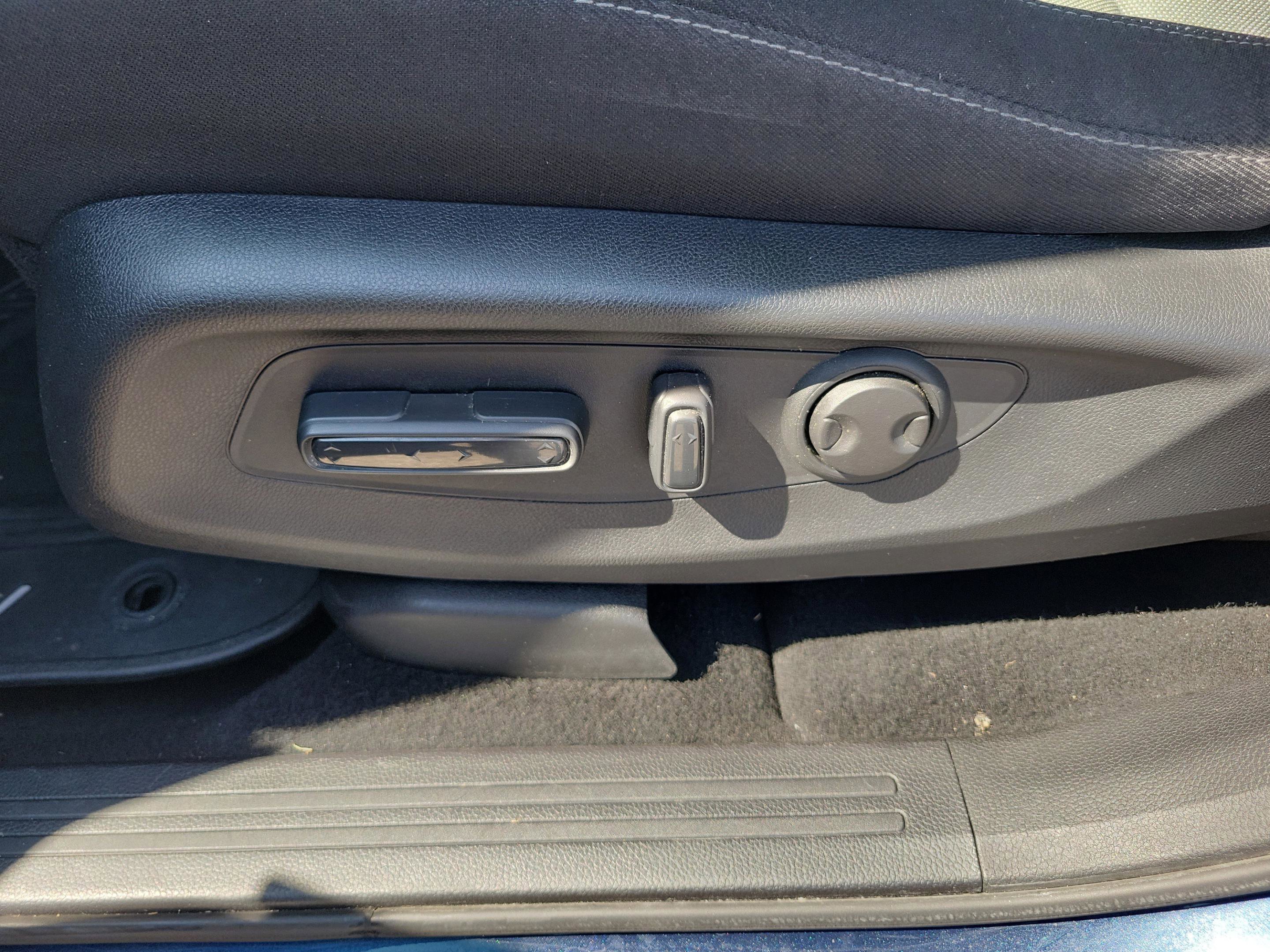 Certified 2024 Honda CR-V EX image 17