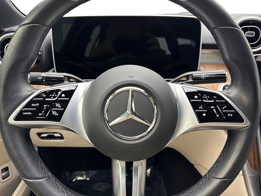 Used 2025 Mercedes-Benz C 300 Sedan image 54