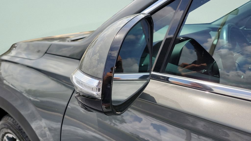 Used 2021 Hyundai Santa Fe Limited w/ Cargo Package FWD image 26