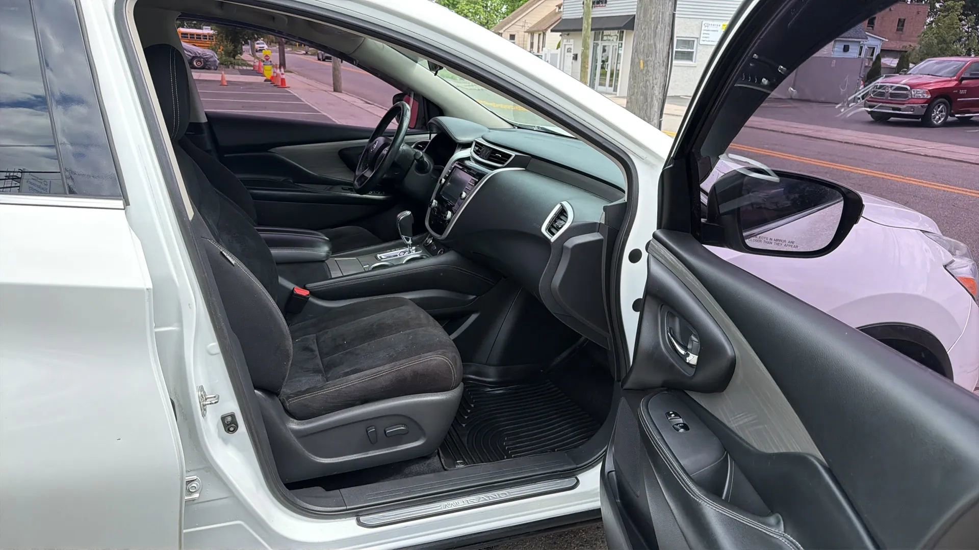Used 2016 Nissan Murano SV AWD/4WD image 25