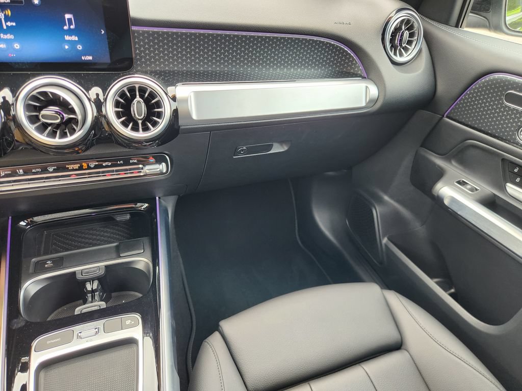Certified 2025 Mercedes-Benz GLB 250 4MATIC image 29