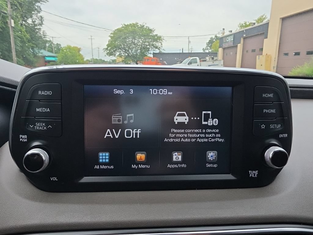 Used 2019 Hyundai Santa Fe SE AWD/4WD image 18