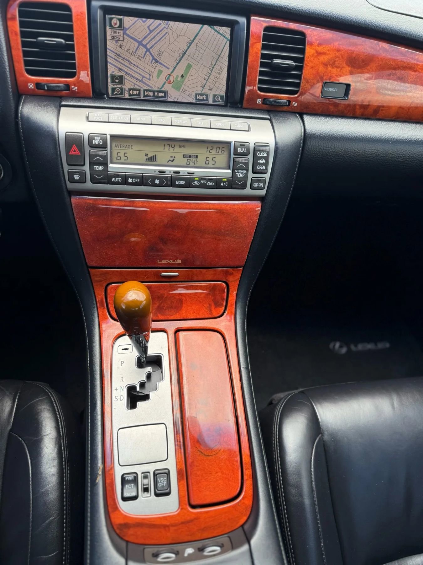 Used 2006 Lexus SC 430 Convertible image 33