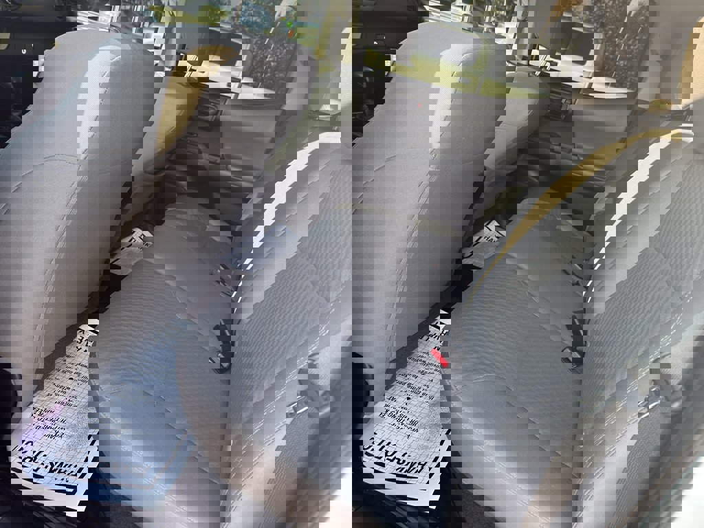 Used 2020 Toyota Tacoma SR image 16