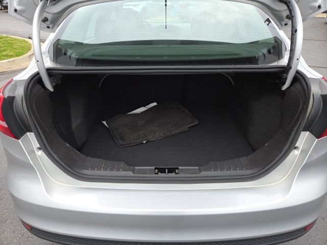 Used 2016 Ford Focus SE FWD image 23