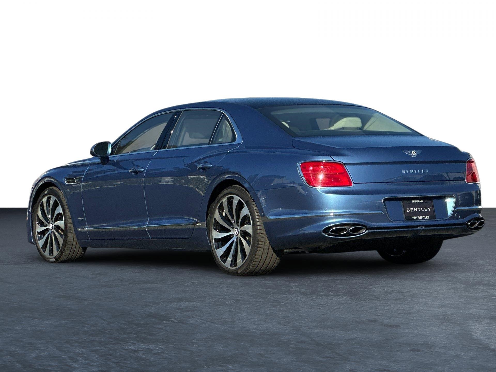 Used 2024 Bentley Flying Spur V8 image 3