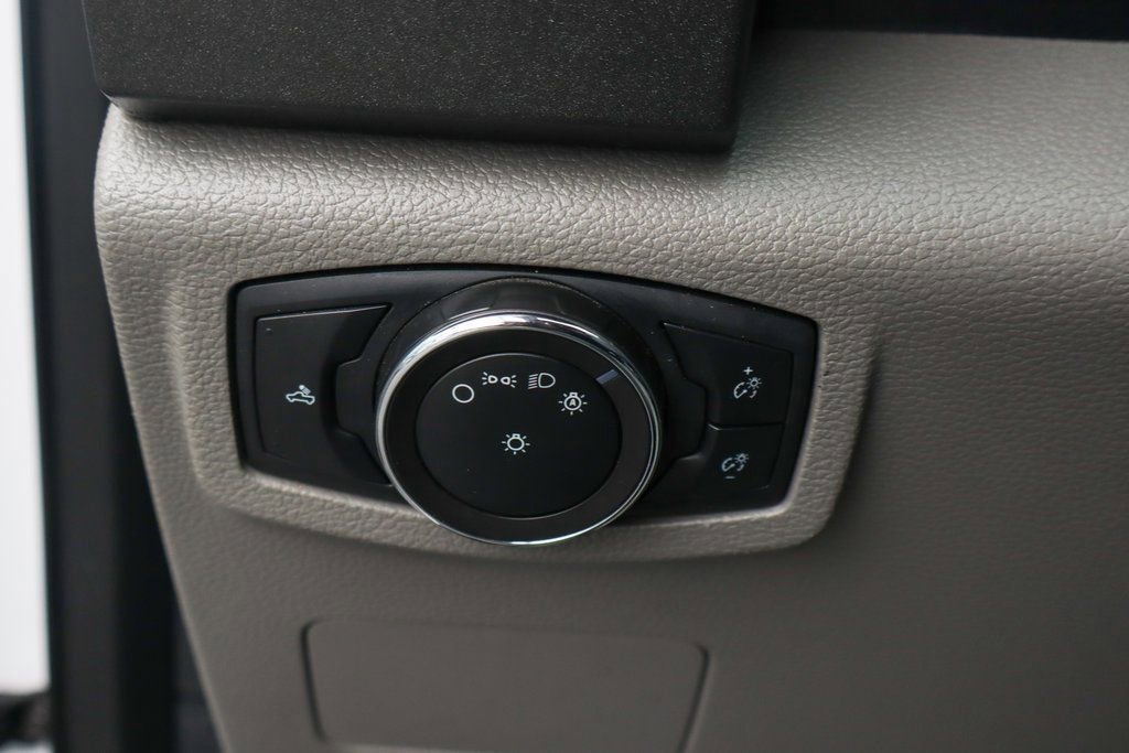Used 2021 Ford F350 XL w/ Power Equipment Group RWD image 22