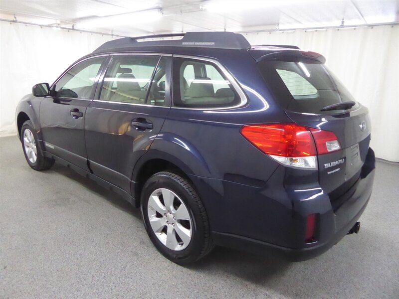 Used 2012 Subaru Outback 2.5i w/ Alloy Wheel Pkg AWD/4WD image 5