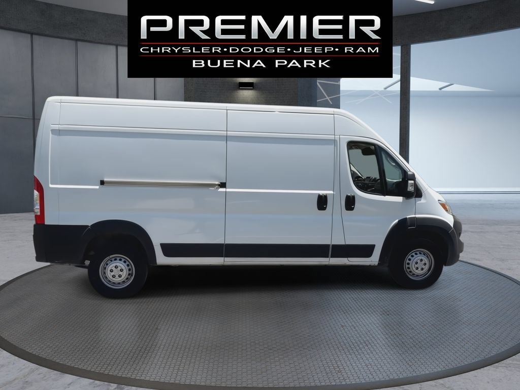 Used 2025 RAM ProMaster 3500 w/ Convenience Group FWD image 9