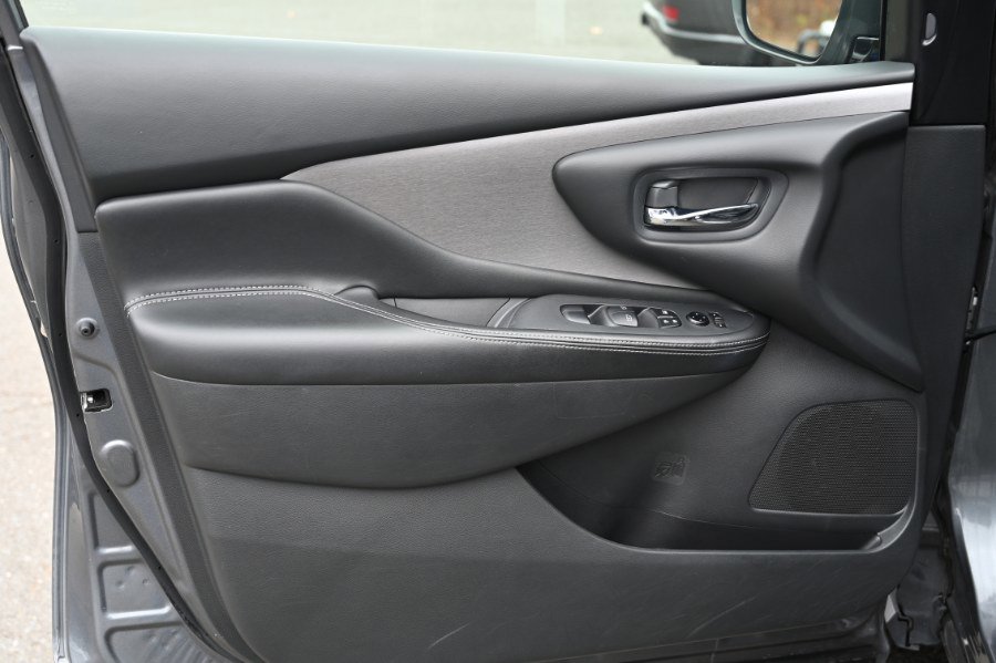 Used 2023 Nissan Murano SV image 19