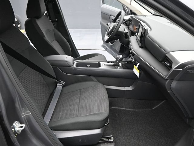 Certified 2025 Nissan Kicks S AWD/4WD image 24