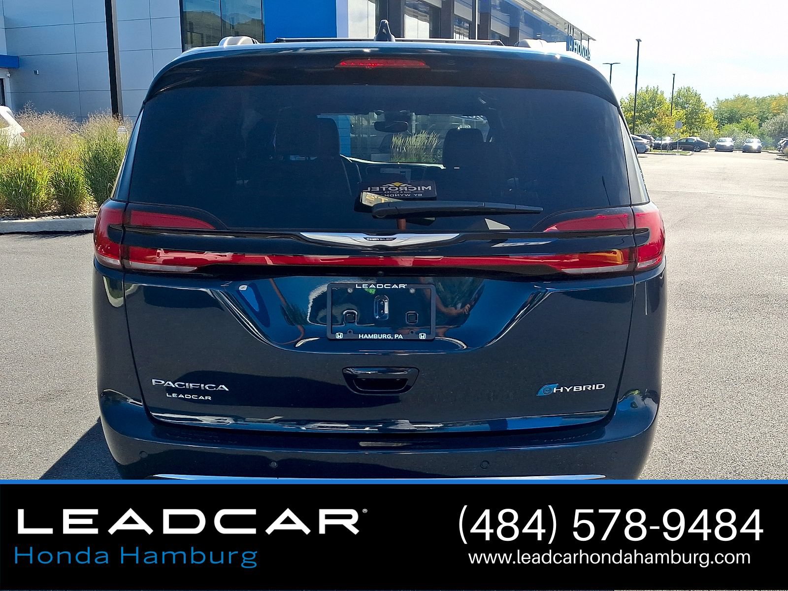 Used 2023 Chrysler Pacifica Pinnacle FWD image 6